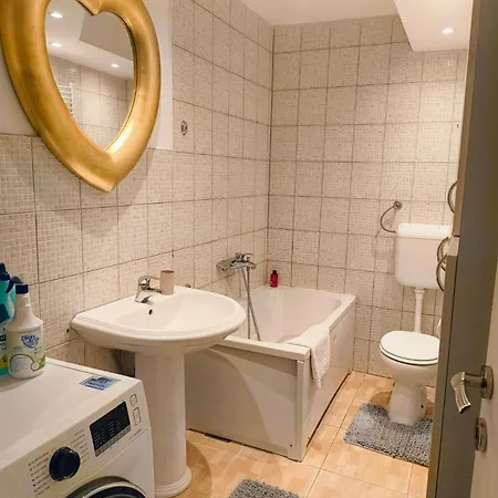 Center Apartmán *